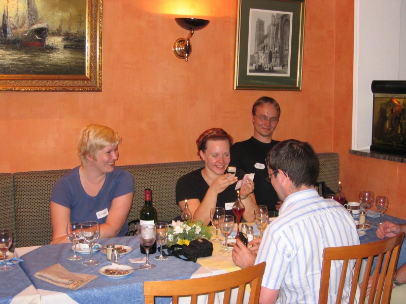 Heidi (a friend of Ellinoora), Ellinoora, aplfi, yannn in a restaurant. This is where the SEX tracker was invented, probably the wine had something to do with it...